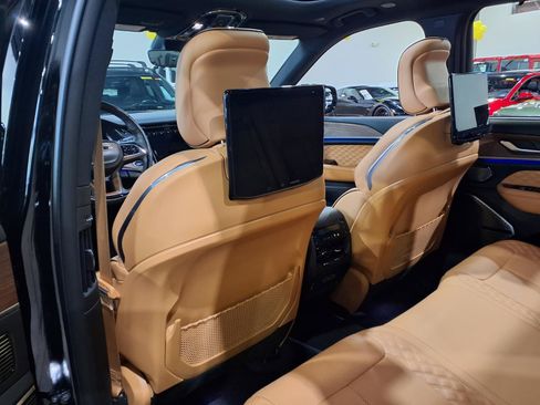 Used 2023 Jeep Grand Cherokee Summit w/ Rear Seat Video Group I AWD/4WD image 28