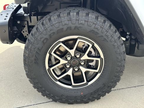 New 2026 Jeep Gladiator Rubicon image 4