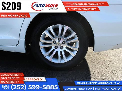 Used 2016 Toyota Sienna XLE FWD image 8