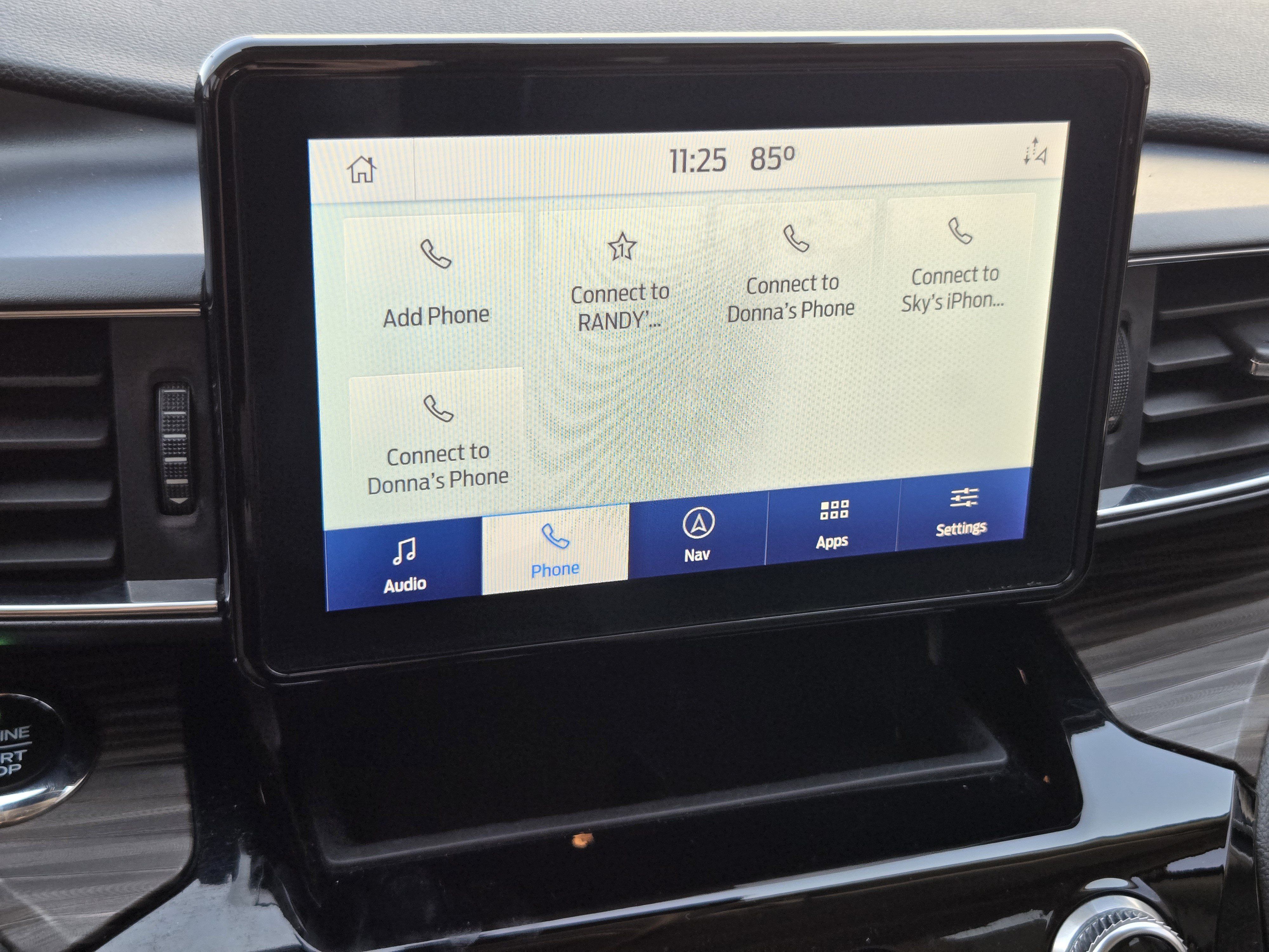 Used 2021 Ford Explorer Limited w/ Equipment Group 301A AWD/4WD image 18