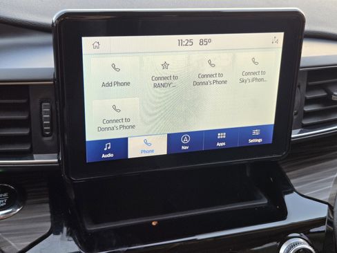 Used 2021 Ford Explorer Limited w/ Equipment Group 301A AWD/4WD image 18