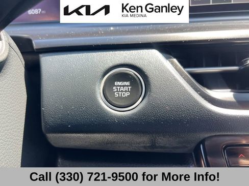 Certified 2025 Kia Seltos EX w/ EX Sunroof Package AWD/4WD image 38