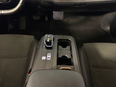 Used 2024 Nissan Ariya FWD image 15