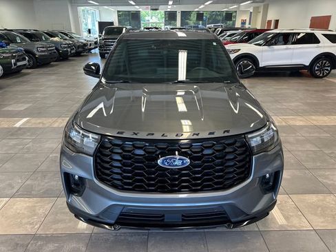 Used 2025 Ford Explorer ST-Line AWD/4WD image 20