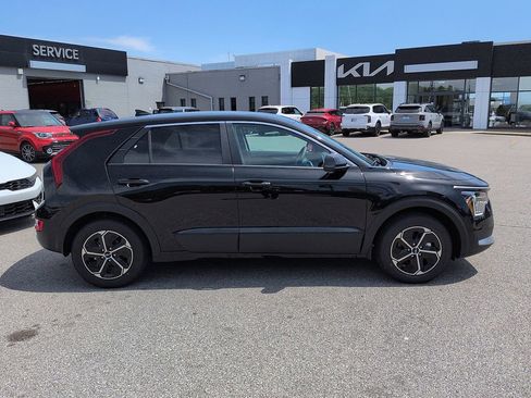 New 2026 Kia Niro LX FWD image 2