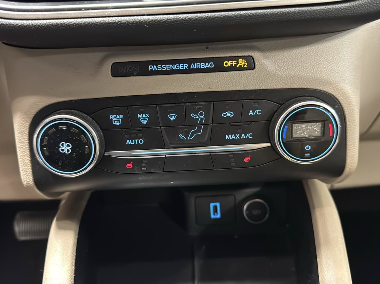 Used 2020 Ford Escape SE AWD/4WD image 23