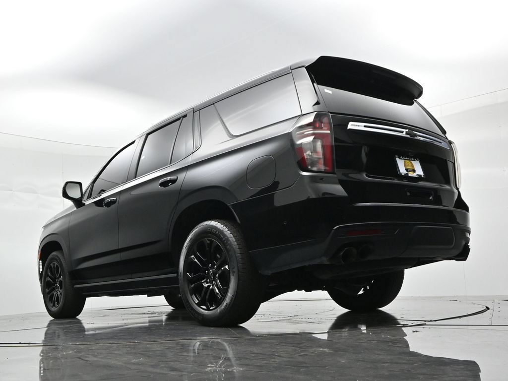 Used 2023 Chevrolet Tahoe Premier w/ Advanced Technology Package AWD/4WD image 22