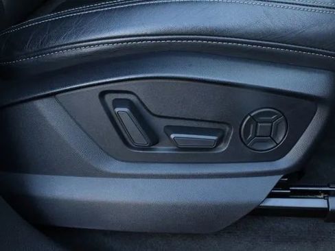 Used 2019 Audi Q8 Premium Plus image 43