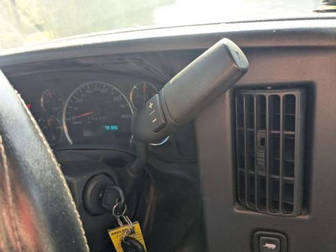 Used 2020 Chevrolet Express 2500 w/ Driver Convenience Package RWD image 18