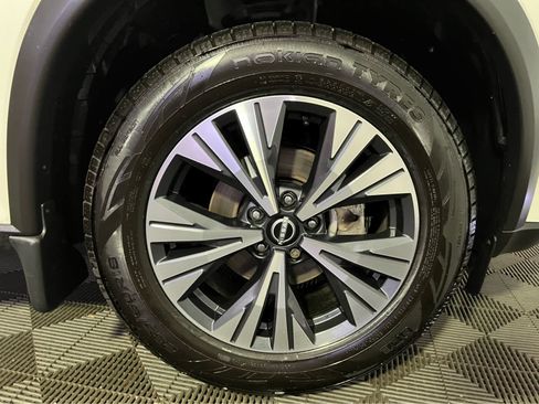 Certified 2023 Nissan Rogue SV w/ SV Premium B Package AWD/4WD image 9