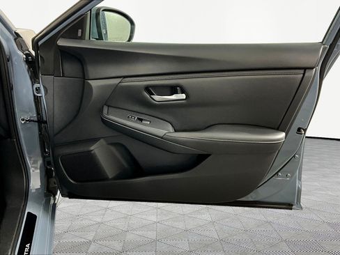 Certified 2024 Nissan Sentra SV FWD image 27