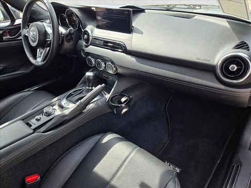 Used 2025 MAZDA MX-5 Miata RF Grand Touring RWD image 19