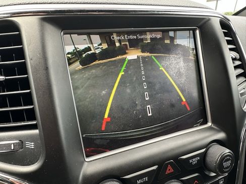 Used 2018 Jeep Grand Cherokee Trailhawk image 28