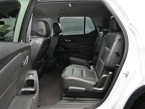 Used 2021 Chevrolet Traverse LT w/ LT Premium Package FWD image 23