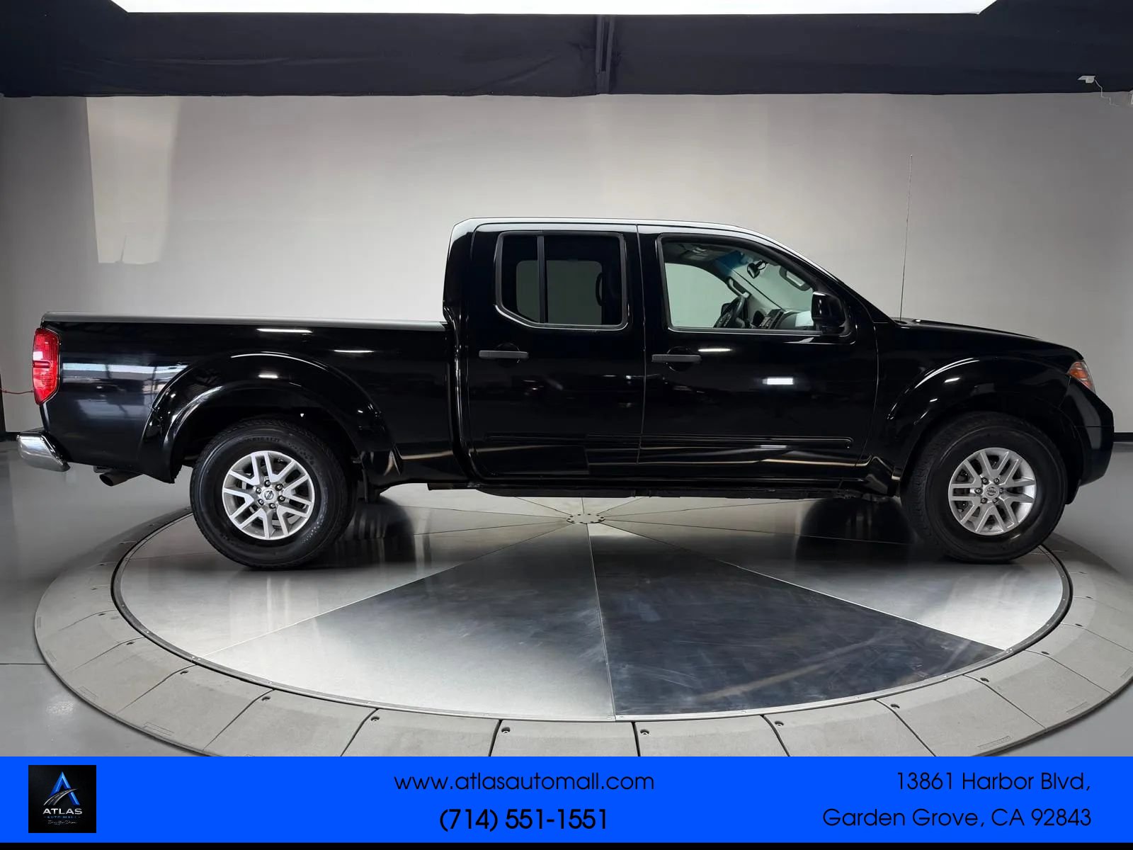 Used 2014 Nissan Frontier SV w/ SV Value Truck Package RWD image 6