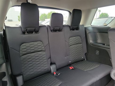 New 2025 Nissan Pathfinder SV w/ SV Premium Package image 15