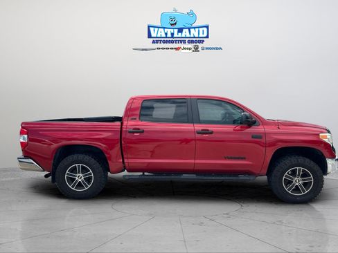 Used 2017 Toyota Tundra SR5 w/ SR5 Upgrade Package AWD/4WD image 6