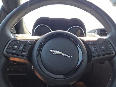 Used 2016 Jaguar F-TYPE Coupe RWD image 25