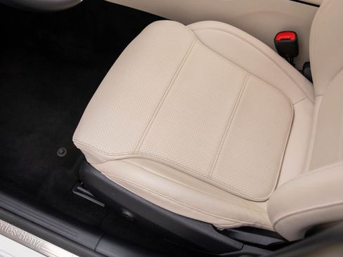 Used 2023 Mercedes-Benz C 300 4MATIC Sedan image 17