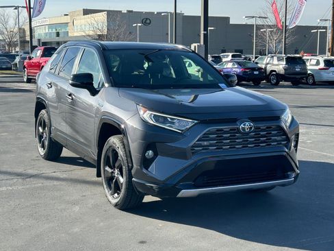 Used 2020 Toyota RAV4 XSE image 7