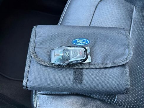 Used 2016 Ford Explorer Limited image 36