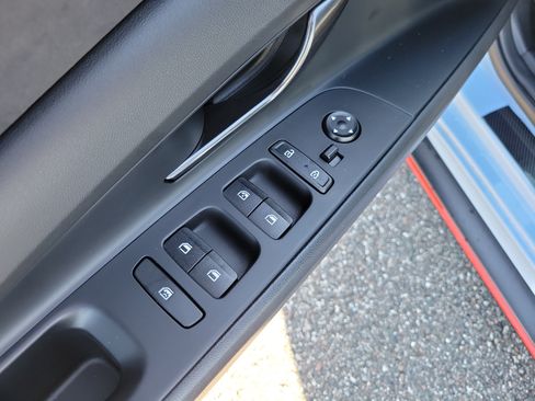 Used 2022 Hyundai Elantra N FWD image 18