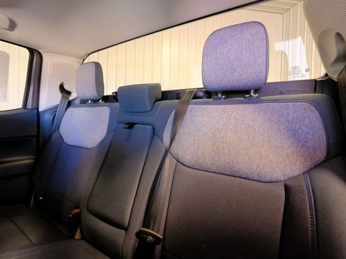 New 2025 Ford Maverick XLT w/ XLT Luxury Package image 31