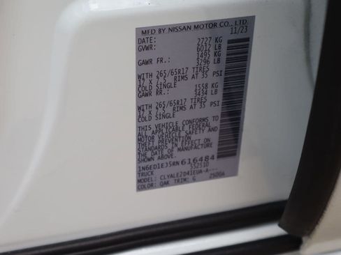 Used 2024 Nissan Frontier SL w/ Technology Package RWD image 30