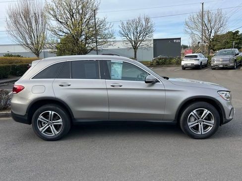 Used 2020 Mercedes-Benz GLC 300 image 8
