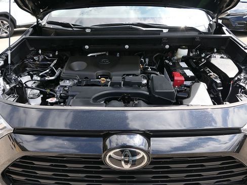 Used 2024 Toyota RAV4 XLE FWD image 26