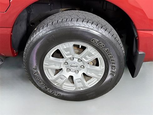 Certified 2019 Nissan Titan SV w/ SV Convenience Package image 36