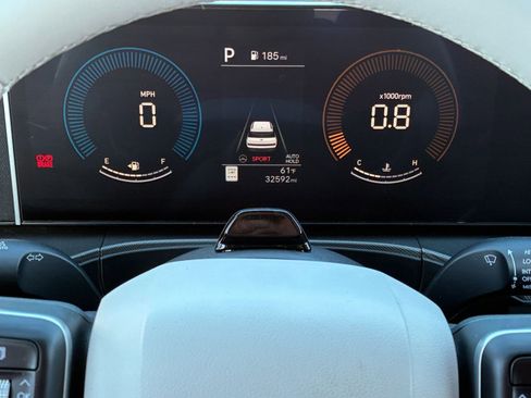 Used 2025 Hyundai Santa Fe SEL image 44