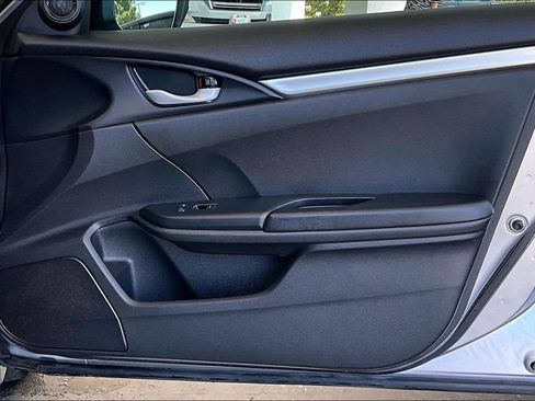 Used 2019 Honda Civic Sport image 28