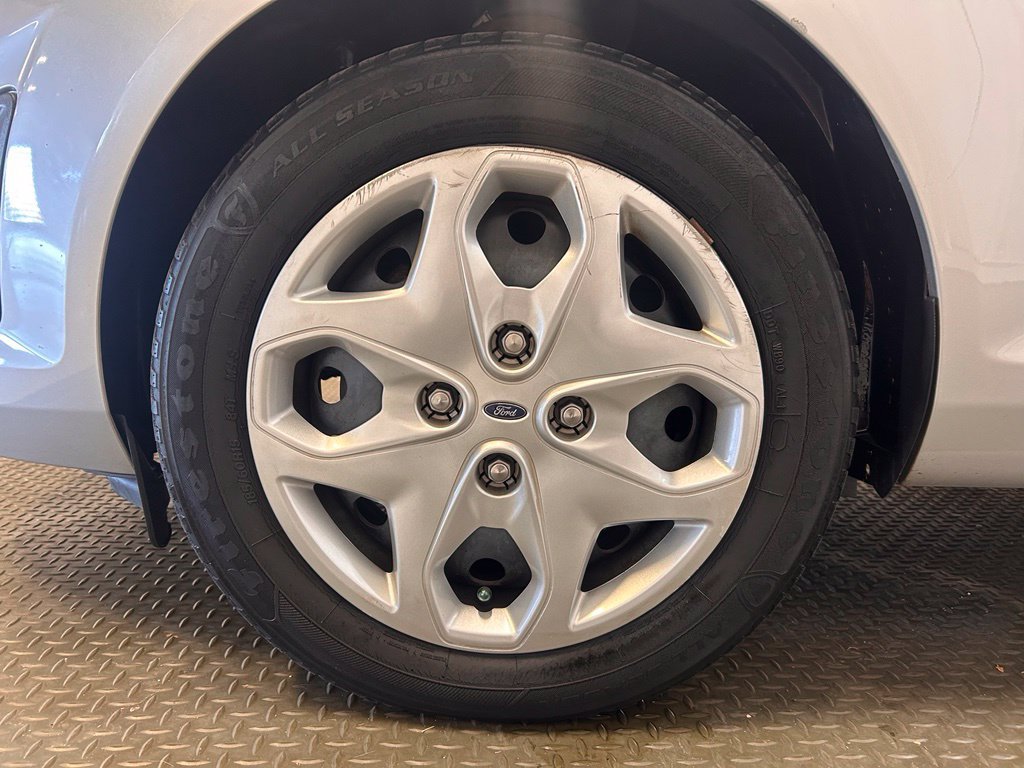 Used 2013 Ford Fiesta S FWD image 7