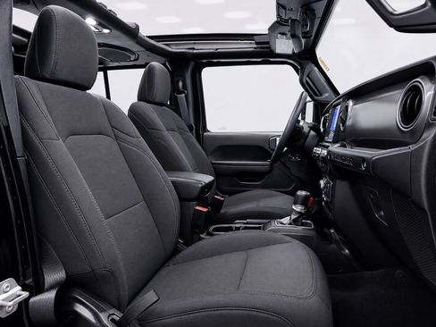 Used 2023 Jeep Wrangler Unlimited w/ Sun & Screen Package AWD/4WD image 22
