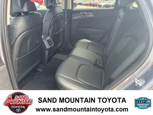 Used 2023 Kia Sportage EX AWD/4WD image 14