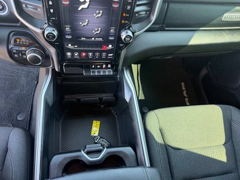 Used 2020 RAM 1500 Big Horn AWD/4WD image 38