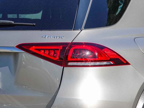 Certified 2021 Mercedes-Benz GLE 350 4MATIC image 8