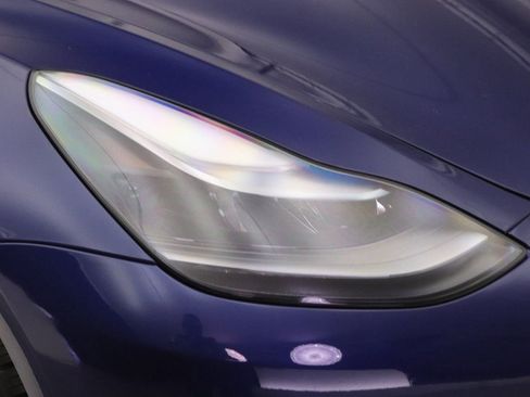 Used 2022 Tesla Model 3 Standard Range image 26