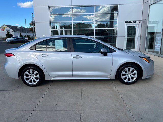 Used 2024 Toyota Corolla LE FWD image 8