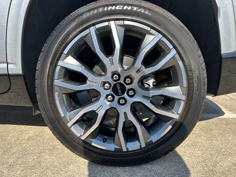 Certified 2026 GMC Acadia Denali Ultimate w/ LPO, All-Weather Package AWD/4WD image 22