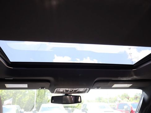 Used 2019 Chevrolet Silverado 1500 High Country AWD/4WD image 18