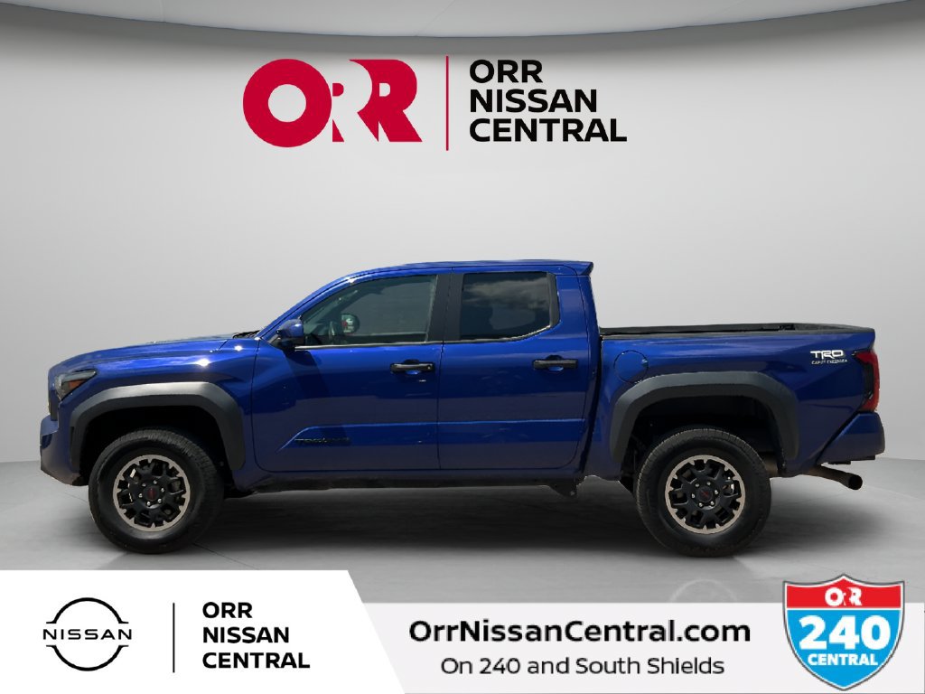 Used 2024 Toyota Tacoma TRD Off-Road AWD/4WD image 8