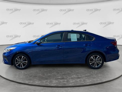 Used 2022 Kia Forte LXS w/ LXS Technology Package FWD image 4