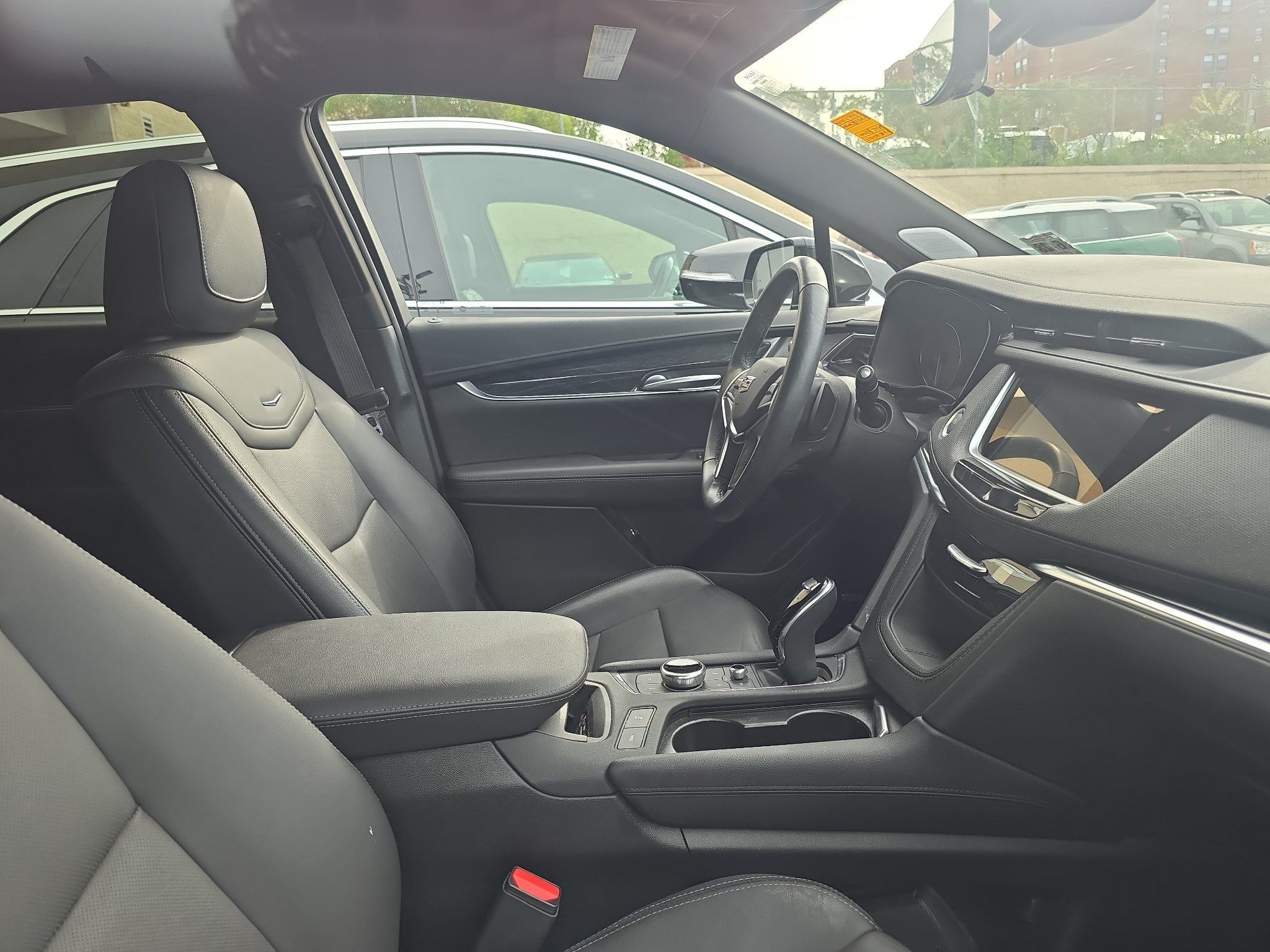 Certified 2023 Cadillac XT5 Premium Luxury w/ Technology Package AWD/4WD image 7