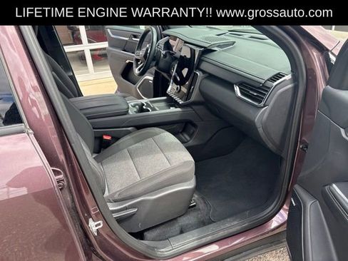 Used 2025 GMC Acadia Elevation AWD/4WD image 35
