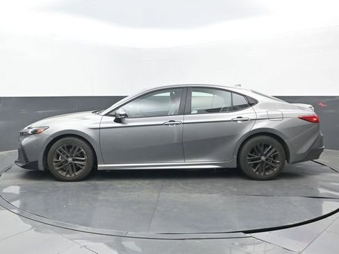 Used 2026 Toyota Camry SE image 21