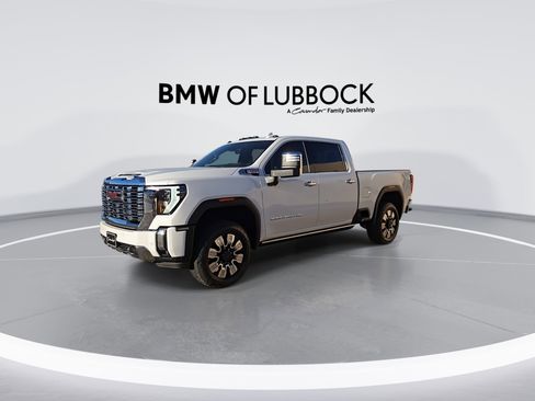 Used 2024 GMC Sierra 2500 Denali w/ Technology Package image 4