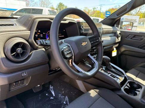 New 2025 Chevrolet Colorado W/T w/ WT Custom Package image 7