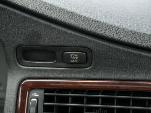 Used 2008 Volvo XC70 3.2 AWD/4WD image 24
